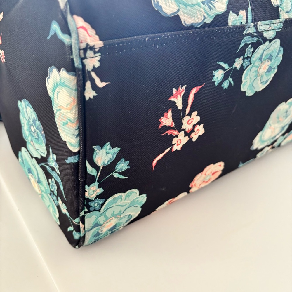 Herschel Supply Co Floral Duffel Bag Travel Gym Weekender Bag - Picture 4 of 9